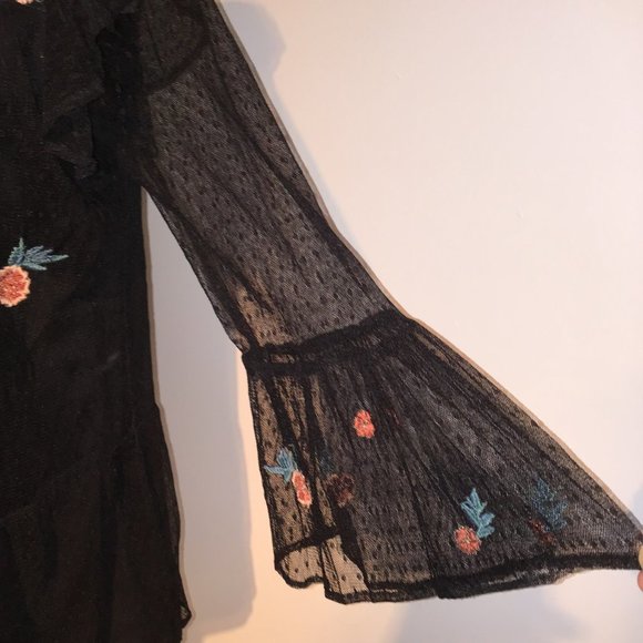 Zara Black Floral Embroidered Blouse - Picture 4 of 11